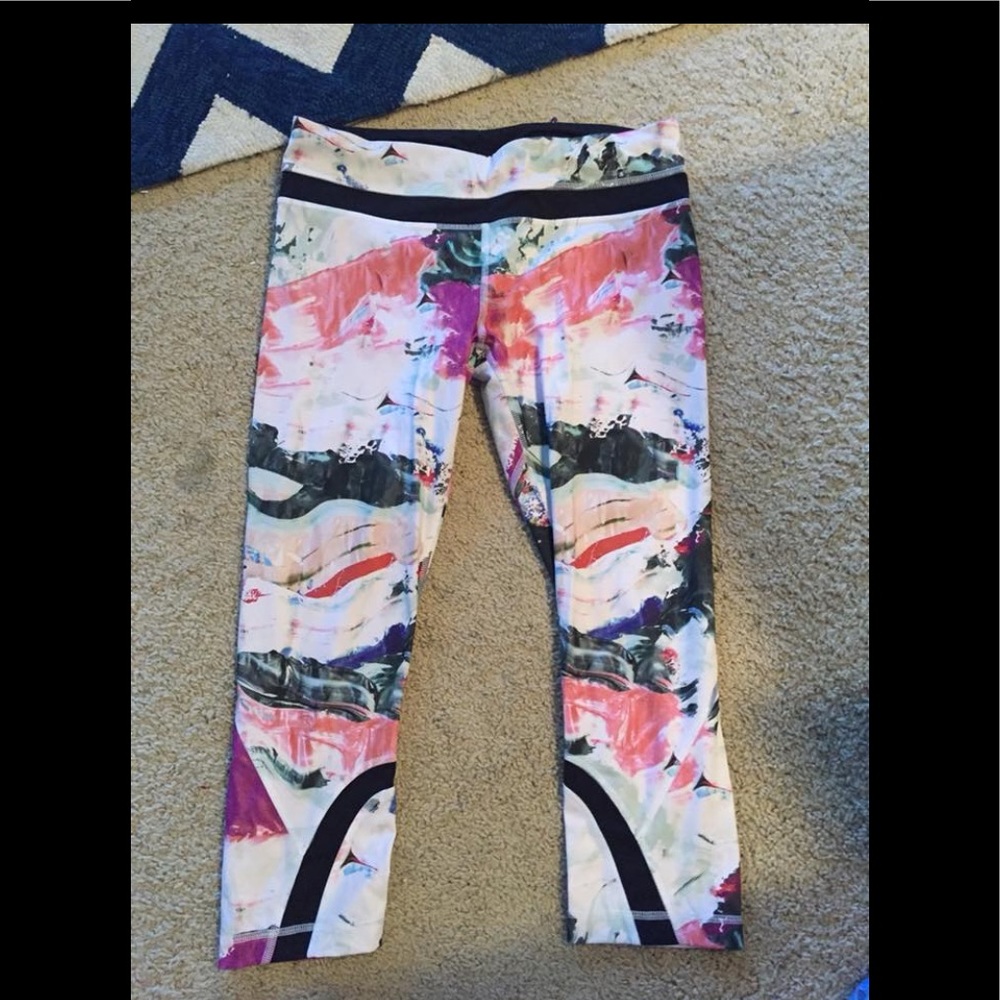 Lululemon run inspire crops